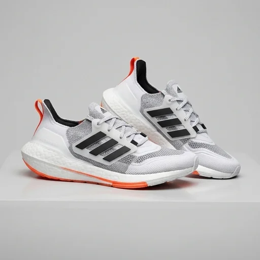 Adidas Ultraboost 22 view 2